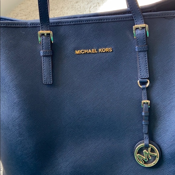 MICHAEL Michael Kors Handbags - Michael michael kors Saffiano medium Travel Tote